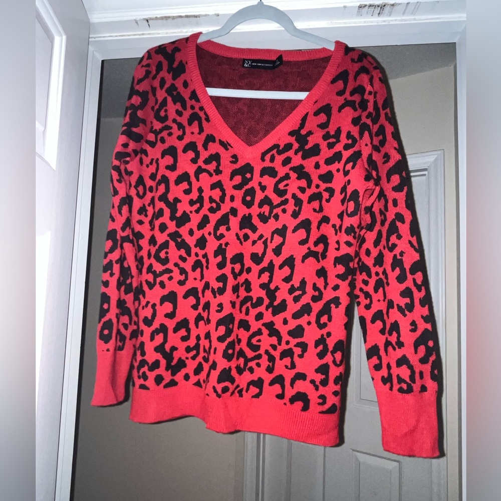 EUC New York & Company Animal Print Sweater - Sz Medium